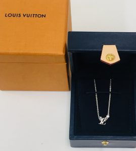 ルイヴィトン　パンダンティフ イディール ブロッサム LV ネックレス K18WG ダイヤ Q93653