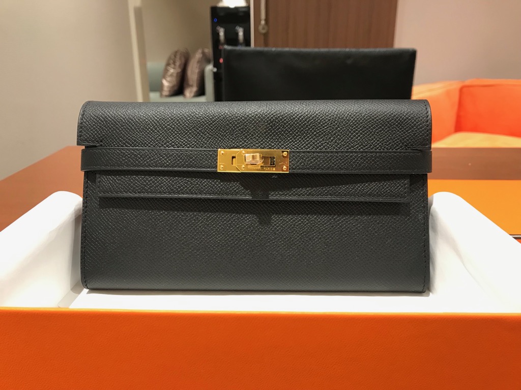 新品未使用　HERMES ケリーウォレットミディアム