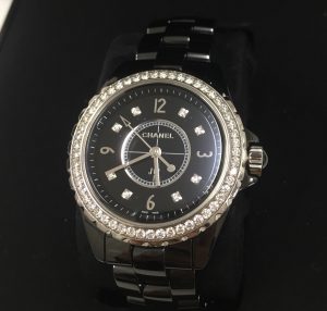 シャネル　J12 33mm レディース ブラックセラミック ベゼルダイヤ 8Pダイヤ クォーツ H3108