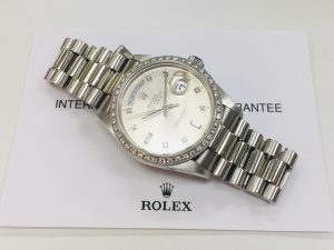 プラチナ　ロレックス　買い取り