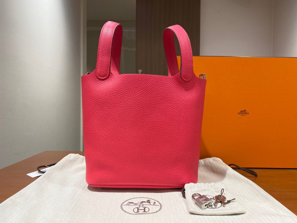 発色の良いピンクカラーの『エルメス ピコタンロックMM ローズエクストリーム』を高価買取☆ | ブランドピース