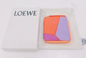 ロエベ　パズル スクエア コンパクトジップウォレット 2つ折り財布 オレンジ系 128.30WM88