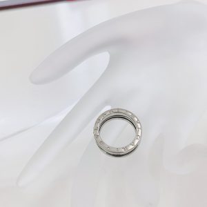 ビーゼロワン　指輪　高価買取